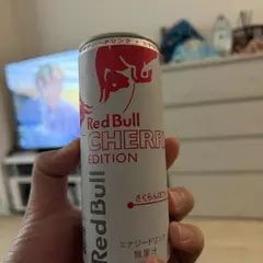 レッドブルとオウムの日